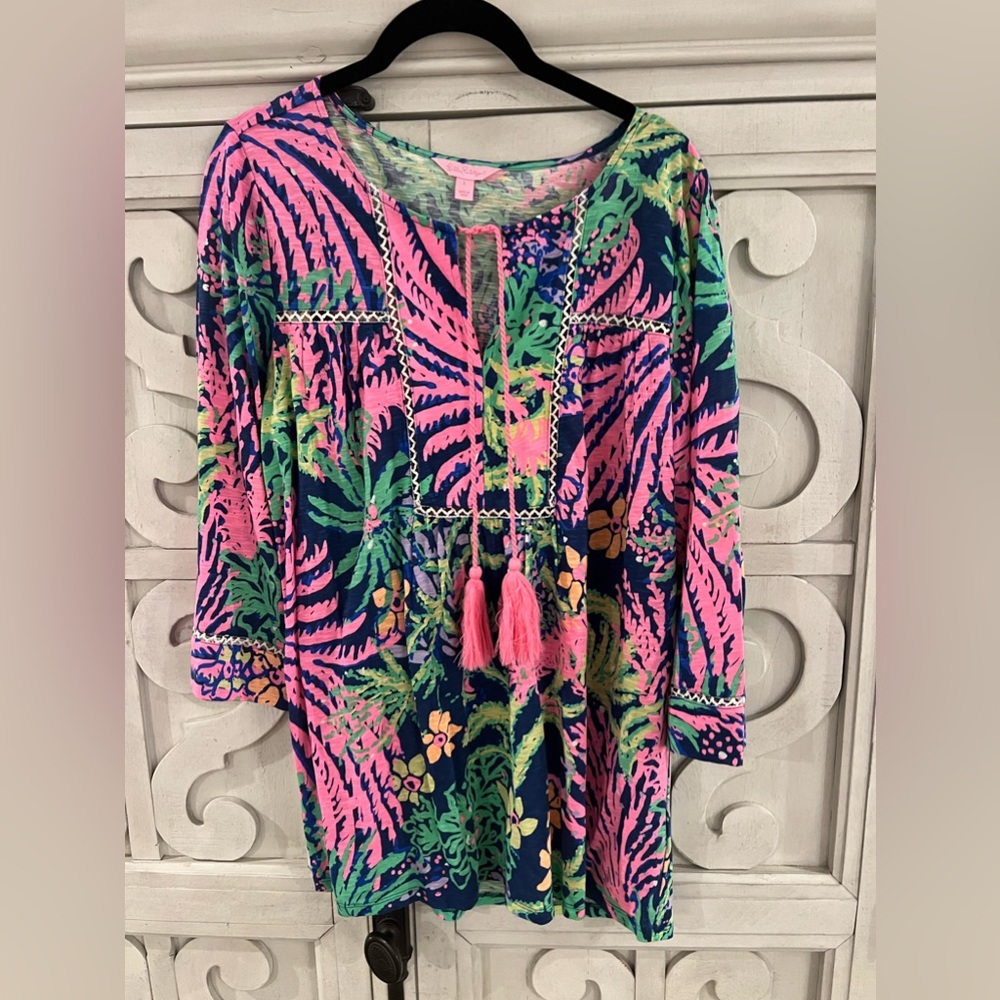 Cute Lilly Pulitzer top! NWOT